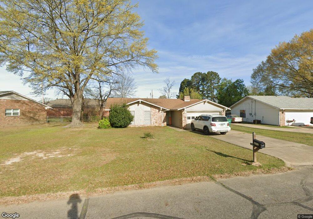 4312 Monroe Dr, Texarkana, TX 75503 - photo 1