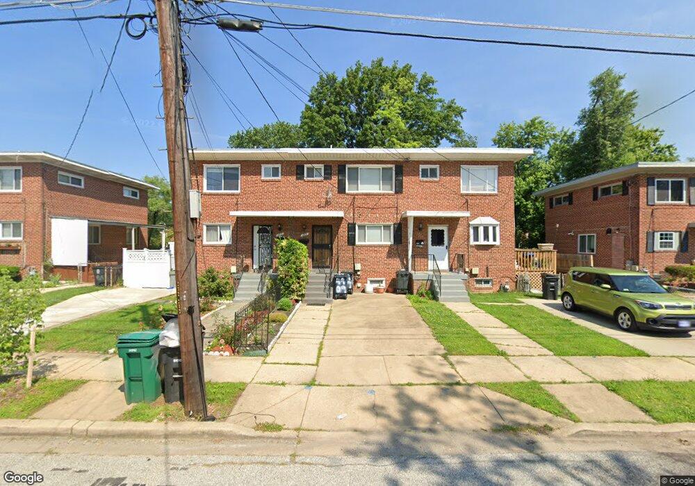 4909 Winthrop St, Oxon Hill, MD 20745 - photo 1