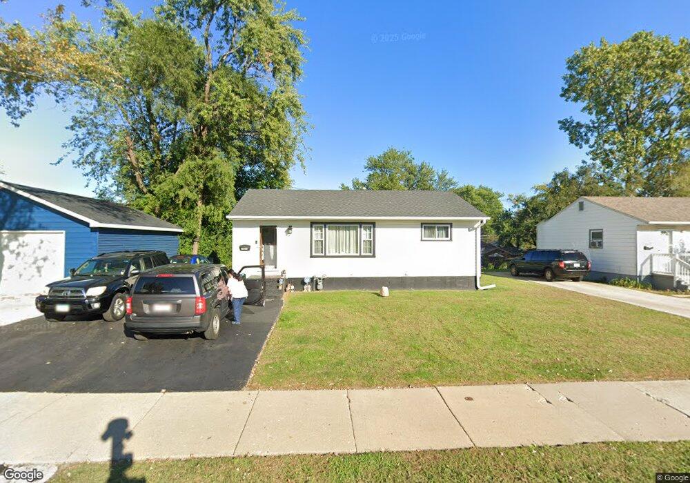 2621 N Lewis Ave, Waukegan, IL 60087 - photo 1