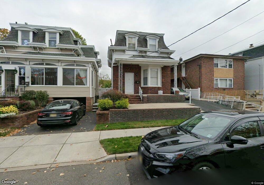19 Chestnut St, Rutherford, NJ 07070 - photo 1