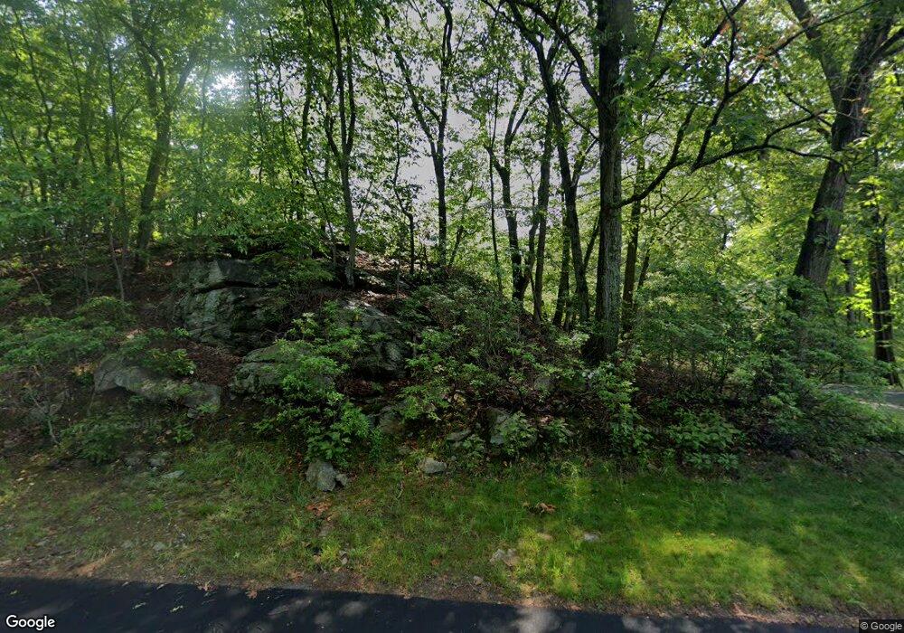 805 Quarter Mile Rd, Orange, CT 06477 - photo 1