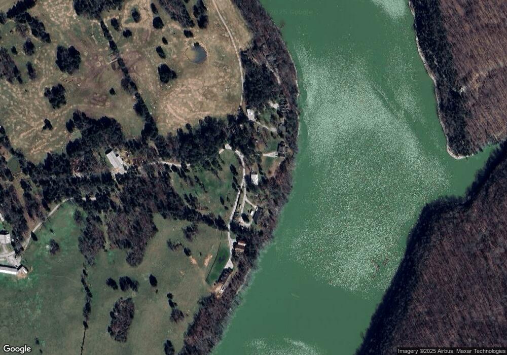 991 Cordell Dr, Burnside, KY 42519 - photo 1