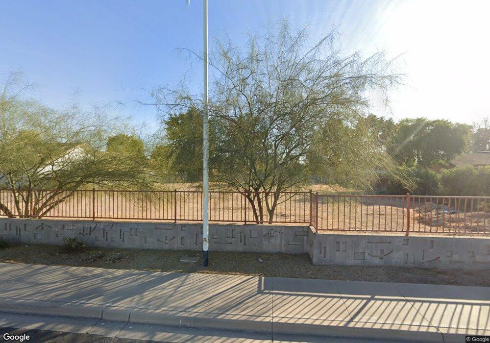 1605 E Chandler Blvd, Chandler, AZ 85225 - photo 1