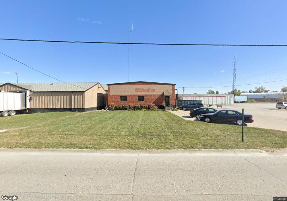 1214 E 8th St N, Newton, IA 50208 - photo 1
