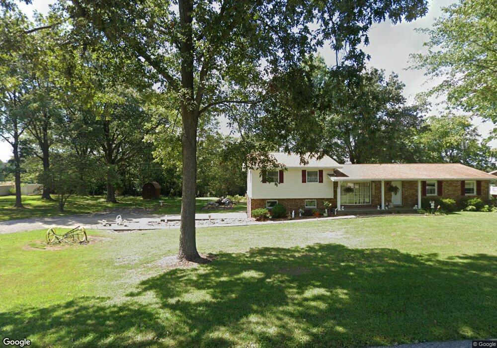 2409 Hillcrest St, Harrisburg, IL 62946 - photo 1