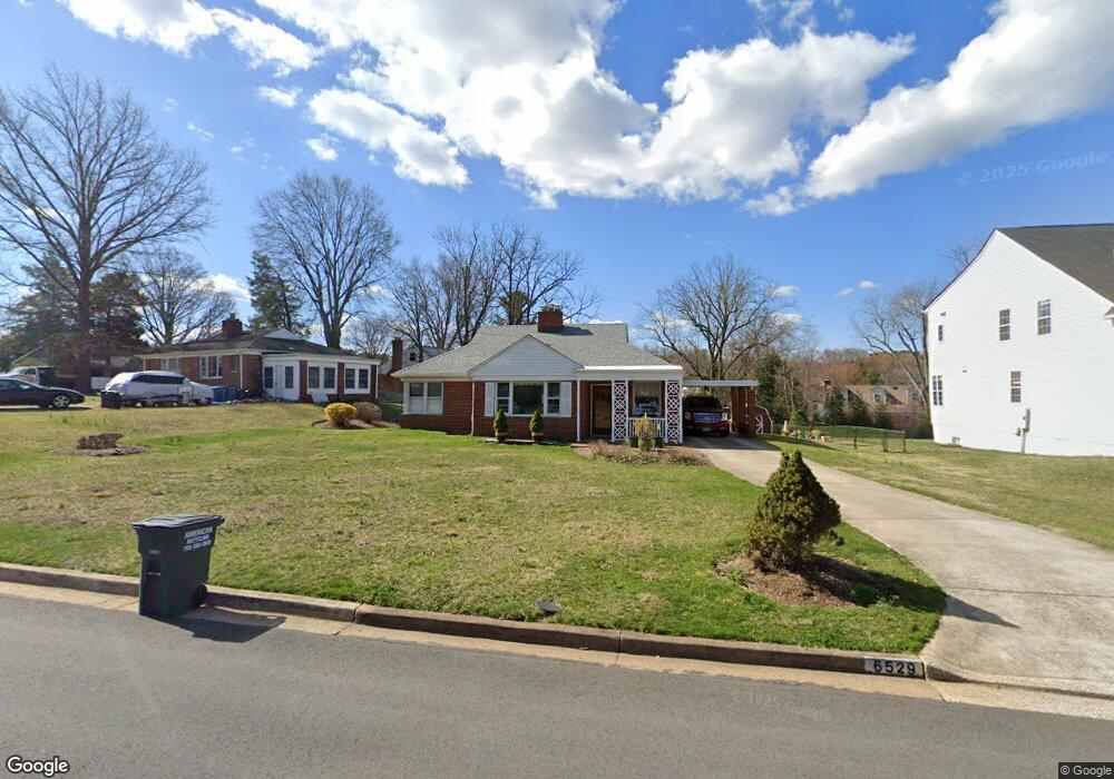 6529 Ivy Hill Dr, McLean, VA 22101 - photo 1