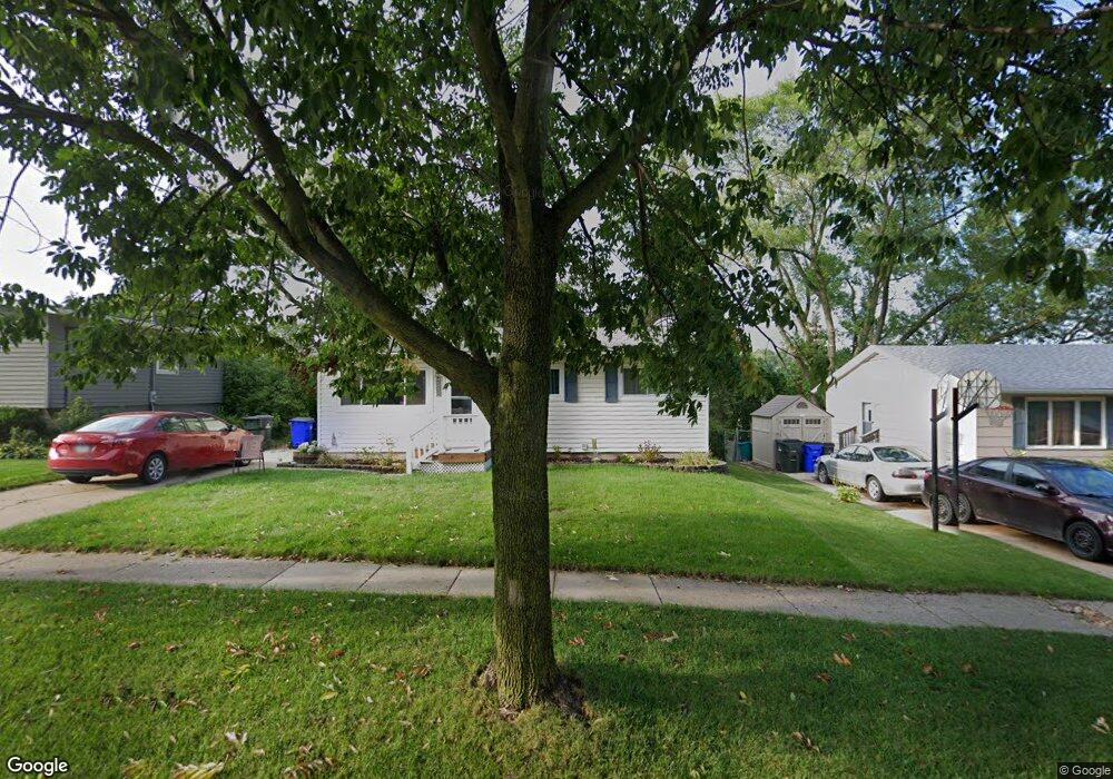 4550 Midway Dr NW, Cedar Rapids, IA 52405 - photo 1