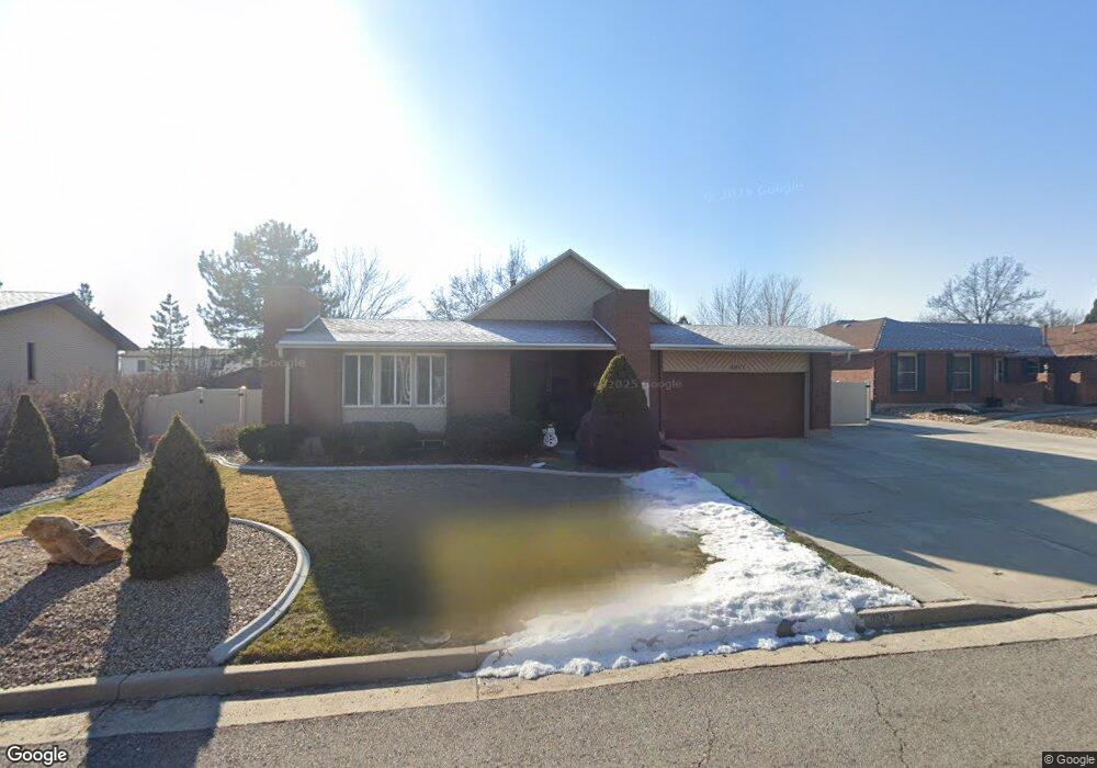 4077 Helmsdale Cir, South Jordan, UT 84095 - photo 1