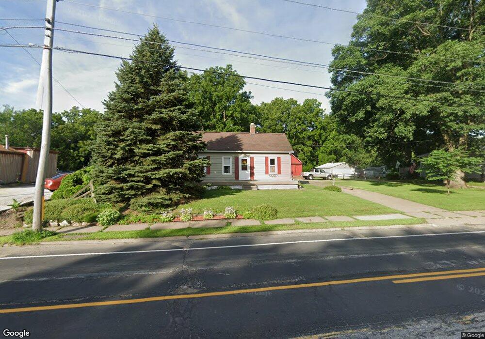 2242 Hickory Grove Rd, Davenport, IA 52804 - photo 1