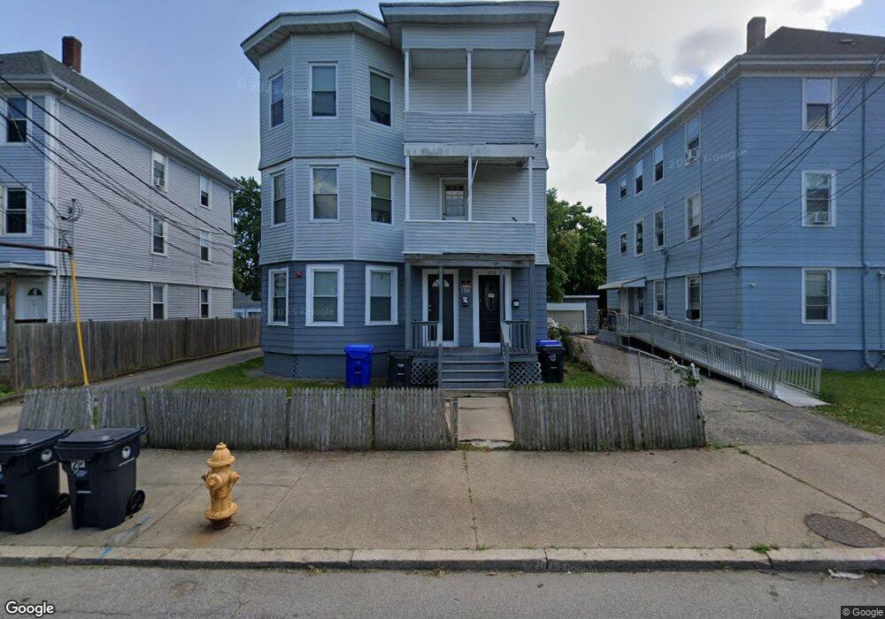 288 Sayles Ave, Pawtucket, RI 02860 - photo 1