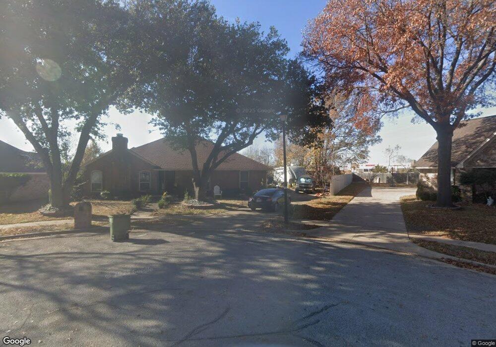 304 Elisha Ct, Bedford, TX 76021 - photo 1