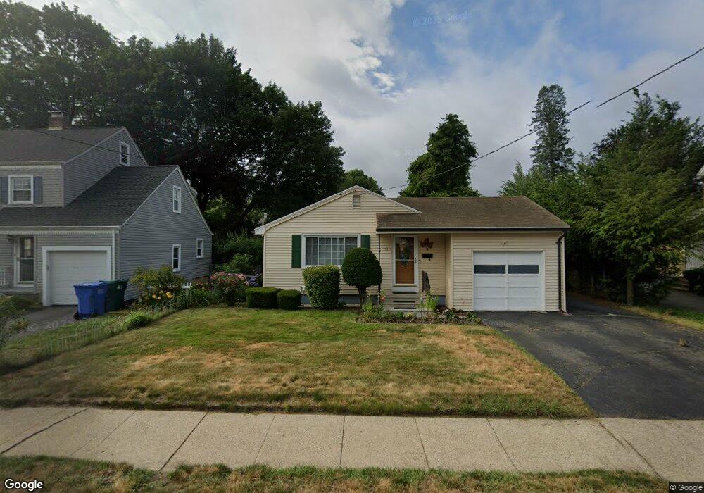 13 Noble St, Hamden, CT 06514 - photo 1