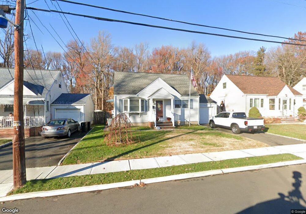 782 Pinewood Rd, Union, NJ 07083 - photo 1