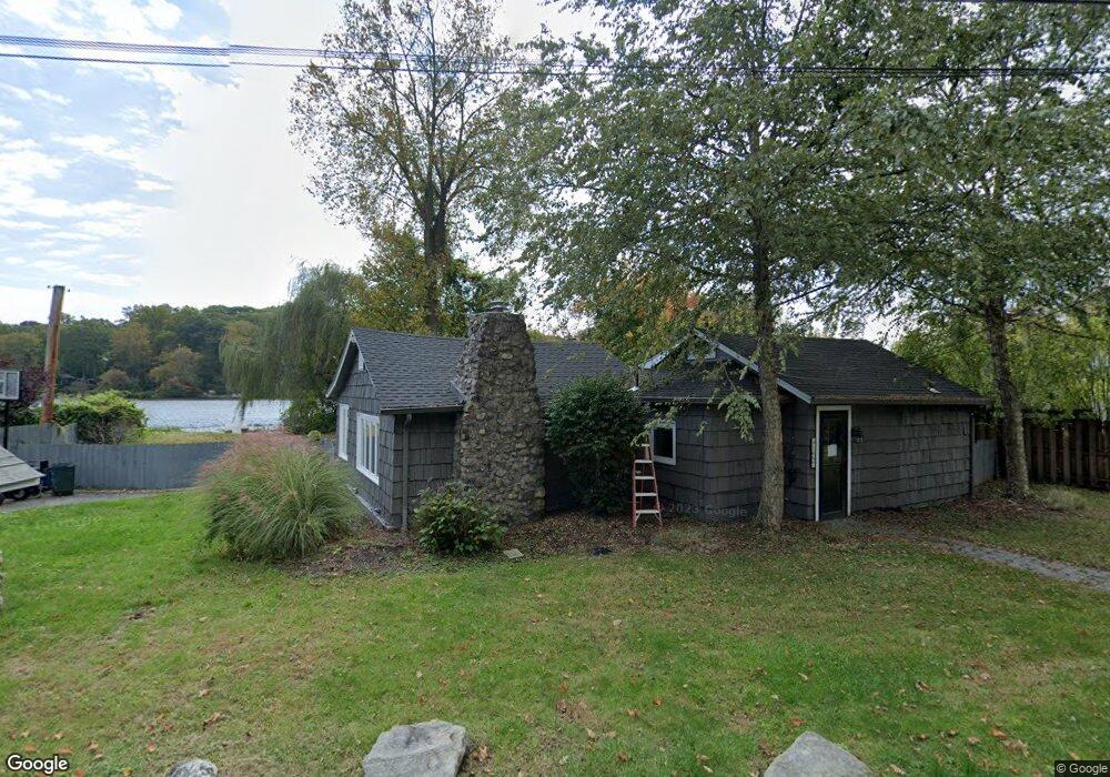 3181 Lincoln Dr, Mohegan Lake, NY 10547 - photo 1