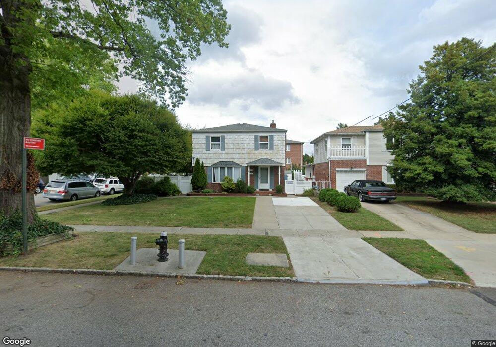 21703 43rd Ave, Bayside, NY 11361 - photo 1