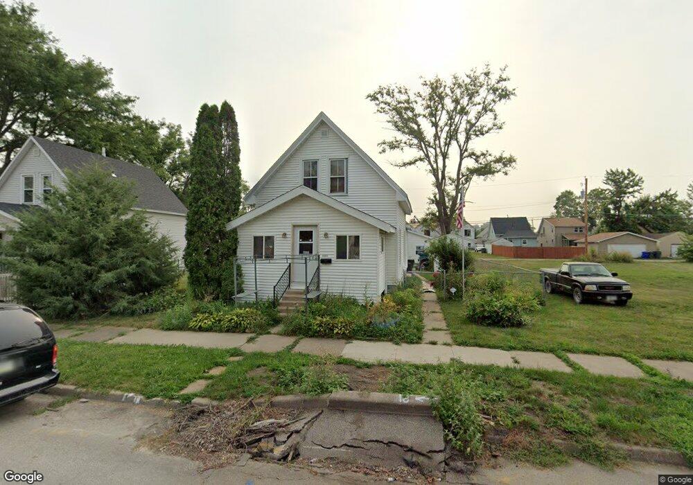 1133 8th St NW, Cedar Rapids, IA 52405 - photo 1