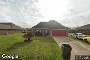 5224 Faulkner Dr, Darrow, LA 70725
