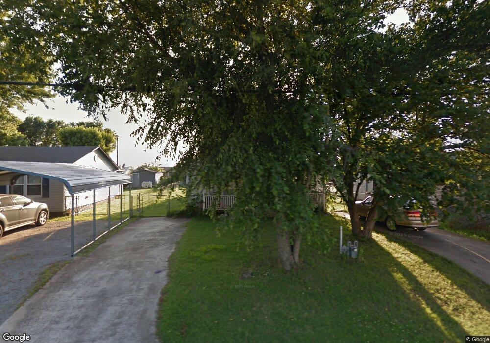 425 N Wyandotte, Locust Grove, OK 74352 - photo 1