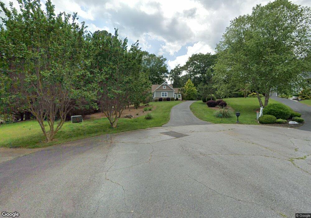 110 Lake Ridge Cir, Walhalla, SC 29691 - photo 1