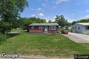 222 5th St, Buffalo, IA 52728