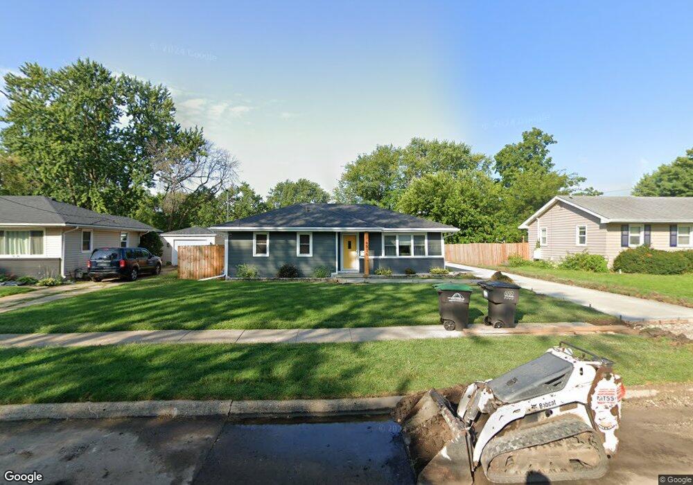 4826 Lyndale Dr, Des Moines, IA 50310 - photo 1