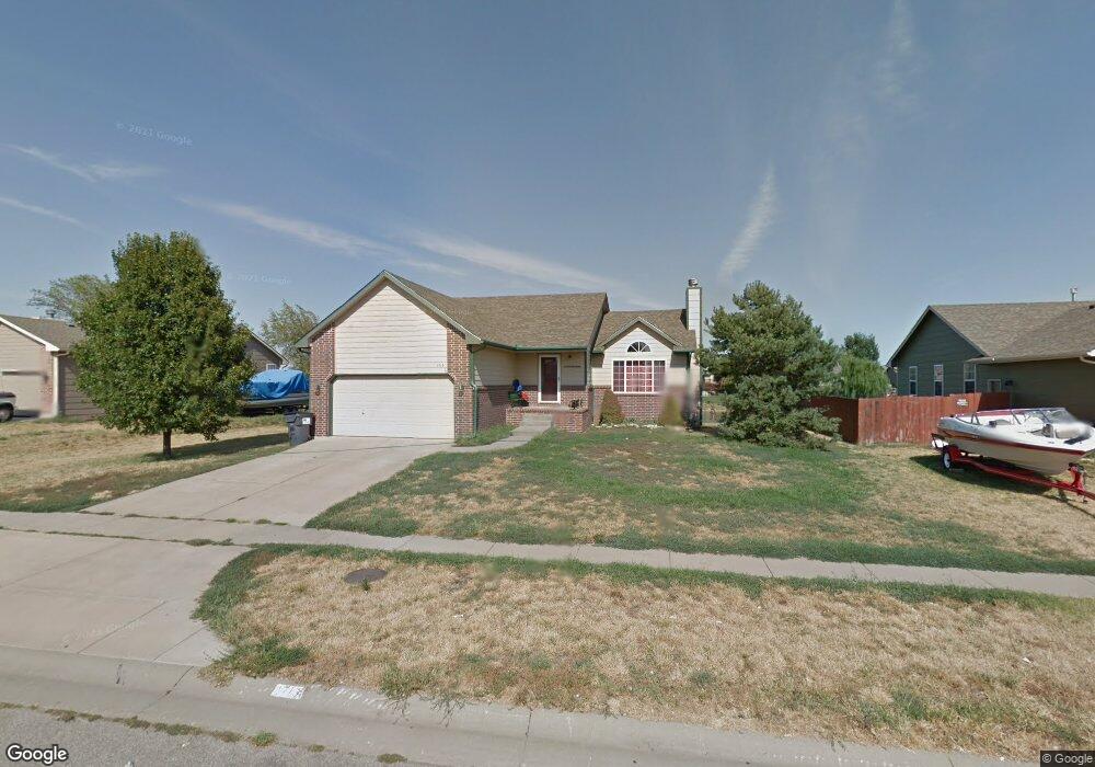 1713 N Country Walk Ln, Mulvane, KS 67110 - photo 1