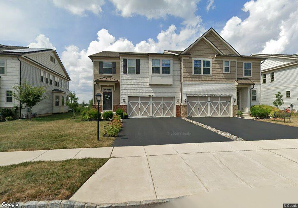 453 Sanctuary Ct, North Wales, PA 19454 - photo 1