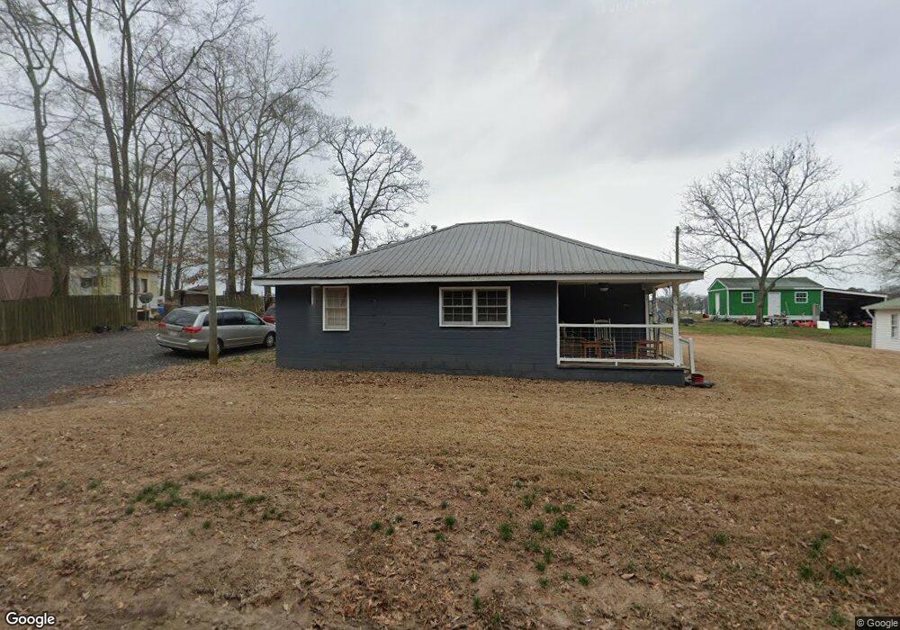 54 W Freeman St, Maysville, GA 30558 - photo 1