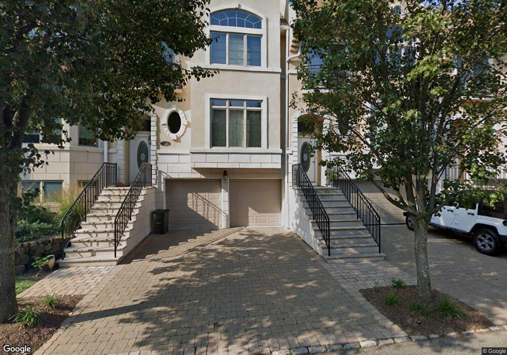 122 Winding Creek, Westwood, NJ 07675 - photo 1