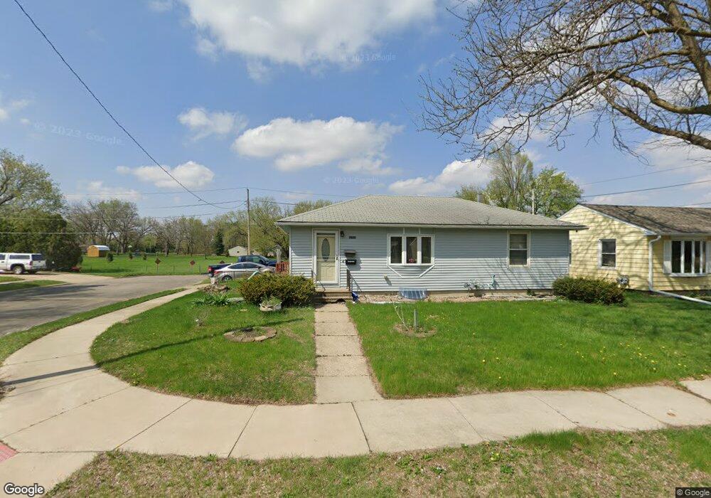 1801 Sheridan St, Albert Lea, MN 56007 - photo 1