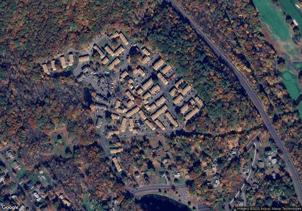 40 Ridge Rd unit 2, Naugatuck, CT 06770 - photo 1