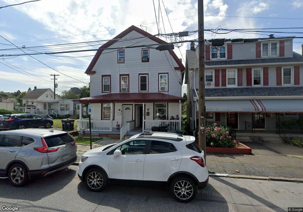 712 N Locust St, Hazleton, PA 18201 - photo 1