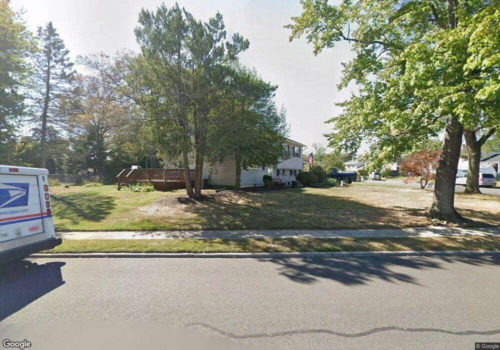 17 Thomas Rd, Somerset, NJ 08873 - photo 1