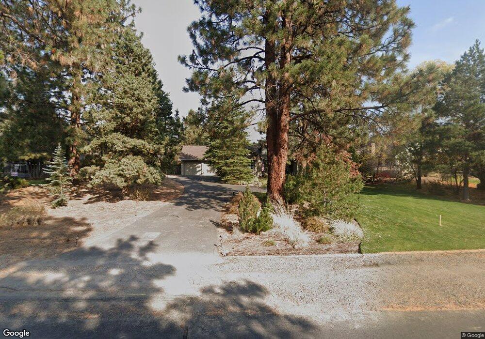 61548 Fargo Ln, Bend, OR 97702 - photo 1