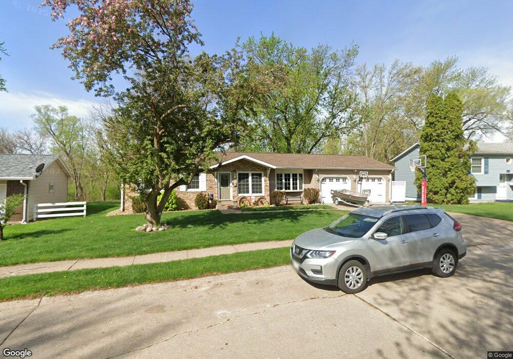 4106 Lillie Ave, Davenport, IA 52806 - photo 1