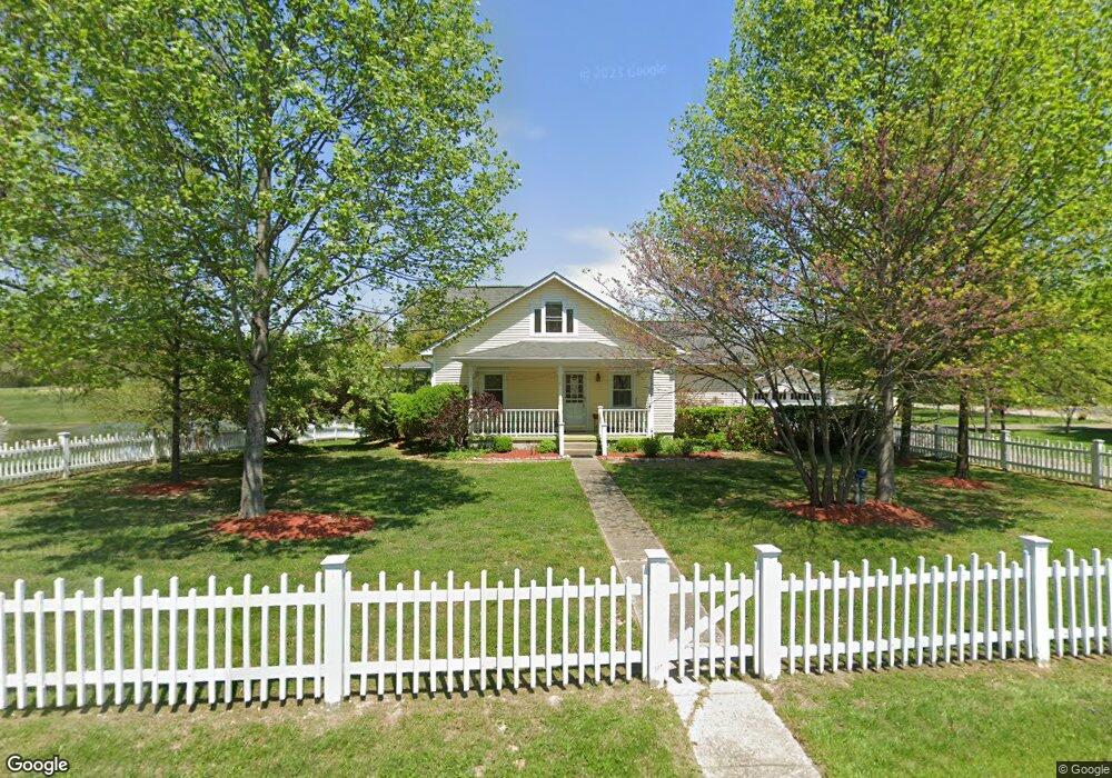 4462 Old Vincennes Rd, Floyds Knobs, IN 47119 - photo 1