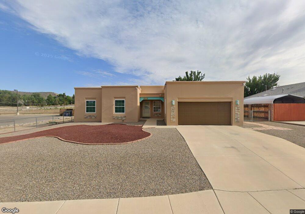 1001 Valley View, Bloomfield, NM 87413 - photo 1