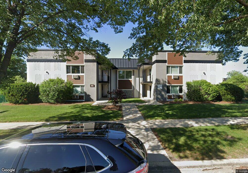 329 W Kimbell Ave unit 9, Elmhurst, IL 60126 - photo 1