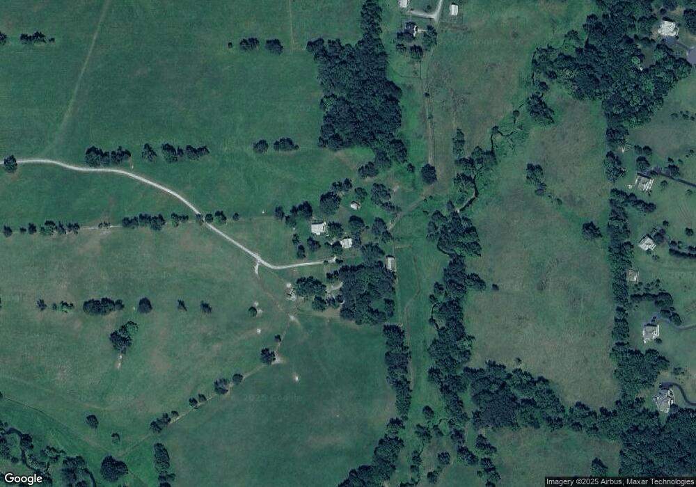 18338 Silcott Springs Rd, Purcellville, VA 20132 - photo 1