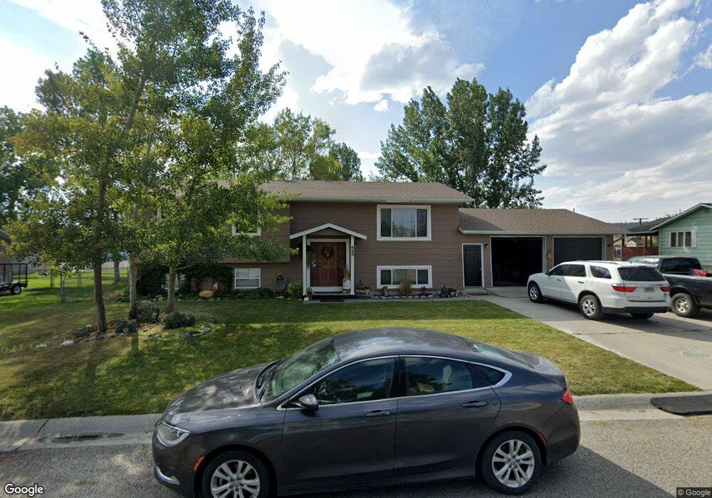 423 W 4th Ave N, Columbus, MT 59019 - photo 1