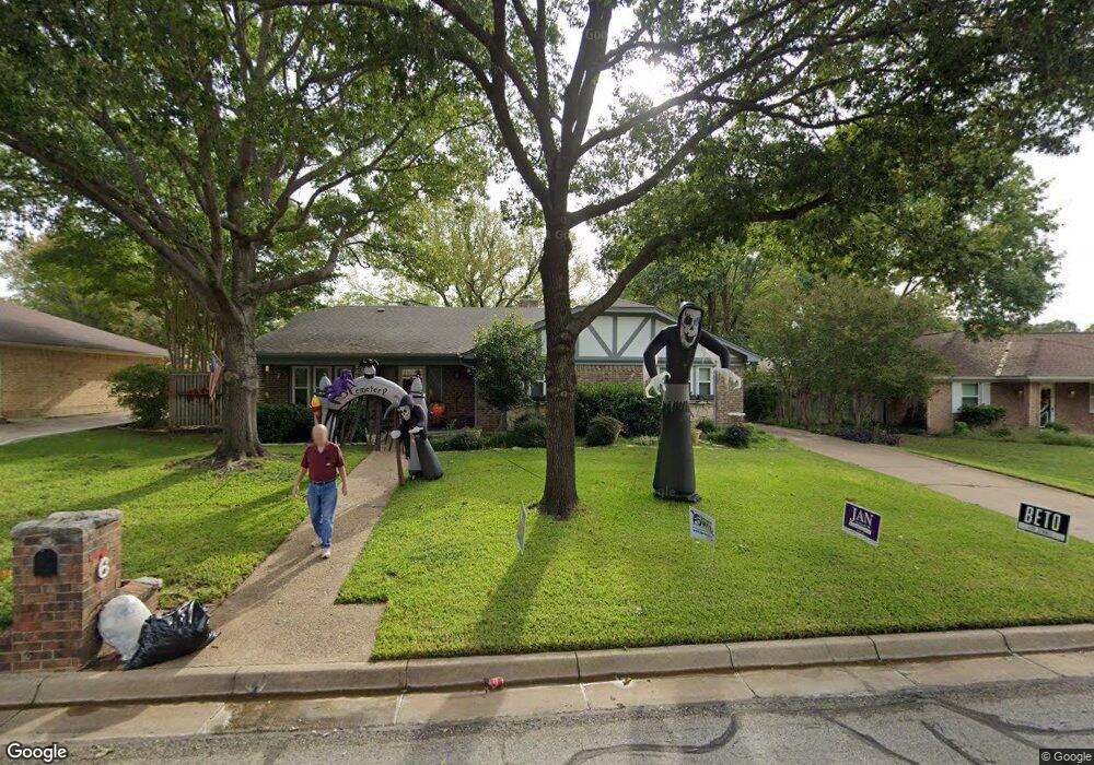 6 Lincolnshire Cir, Bedford, TX 76021 - photo 1
