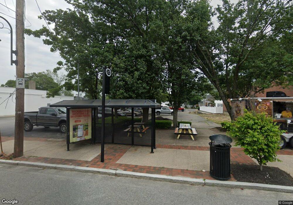 62 Rolfe Square, Cranston, RI 02910 - photo 1