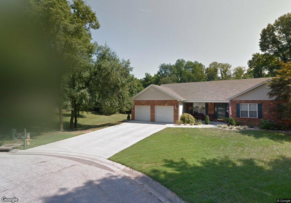 9 Oak Leaf Cir, Collinsville, IL 62234 - photo 1