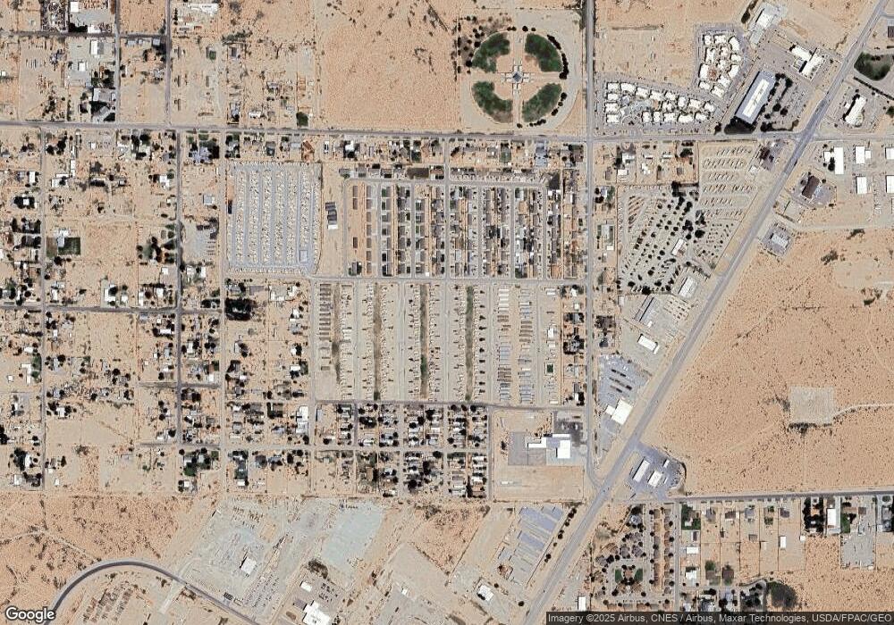 812 Willow St unit In Town Of Loving, Carlsbad, NM 88220 - photo 1