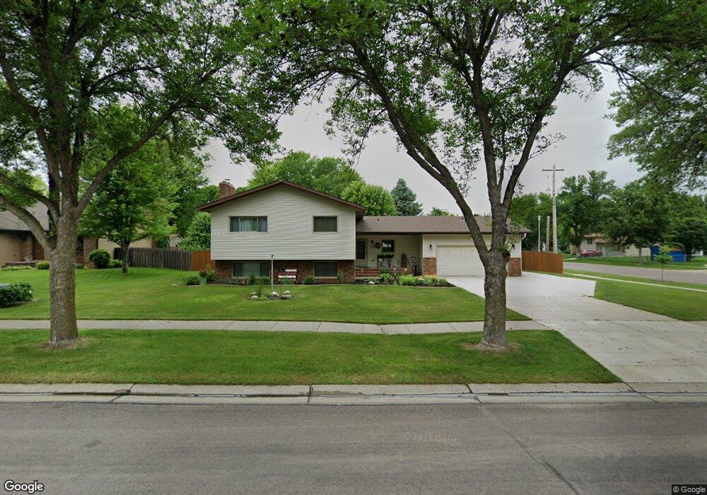 3120 Bohnet Blvd N, Fargo, ND 58102 - photo 1