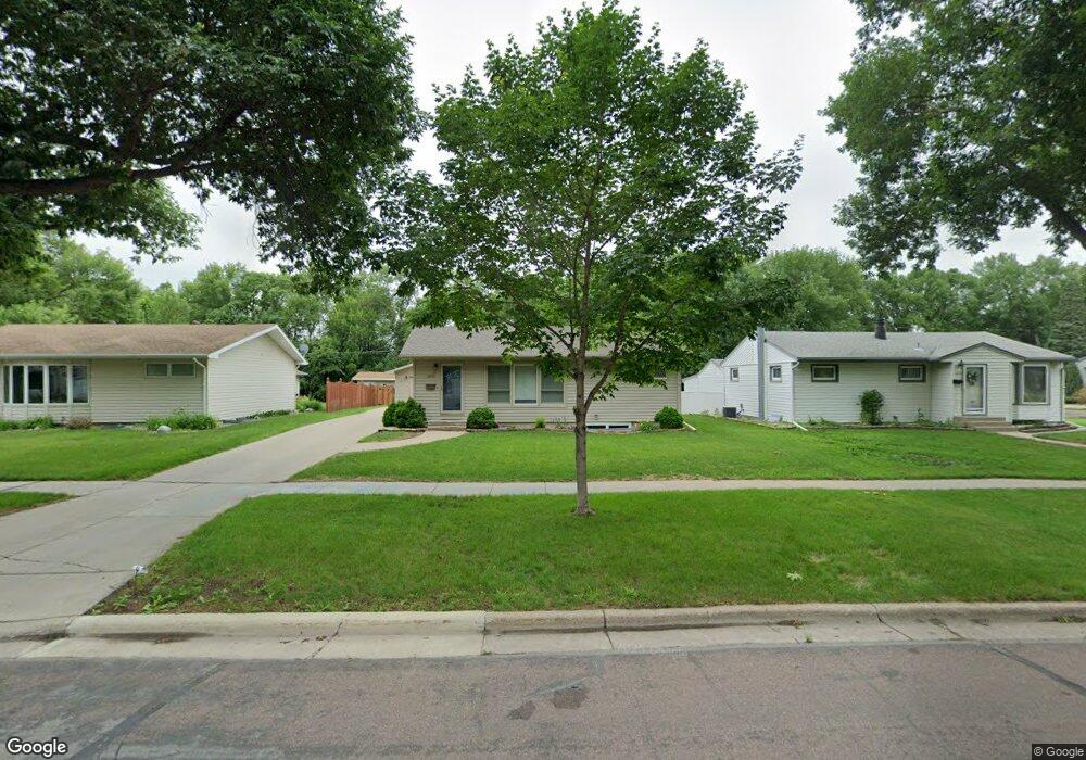 2826 10th St N, Fargo, ND 58102 - photo 1
