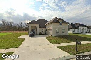 257 River Place Dr, Hahnville, LA 70057