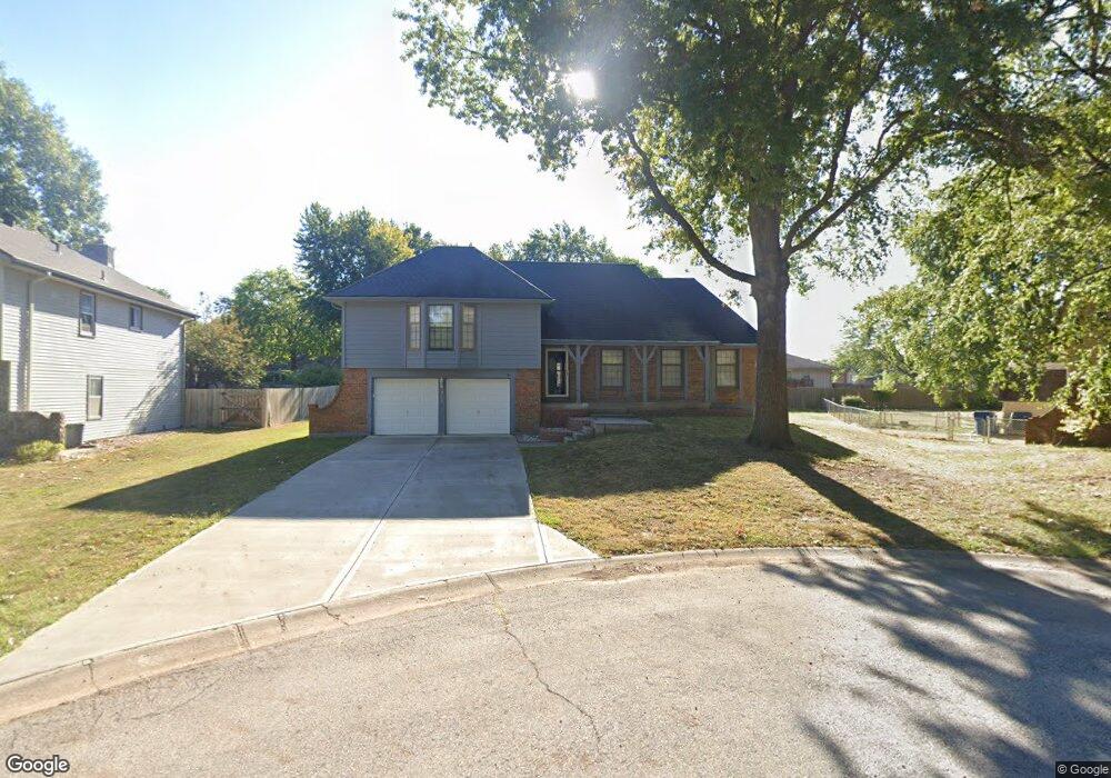 716 NW 16th St, Blue Springs, MO 64015 - photo 1