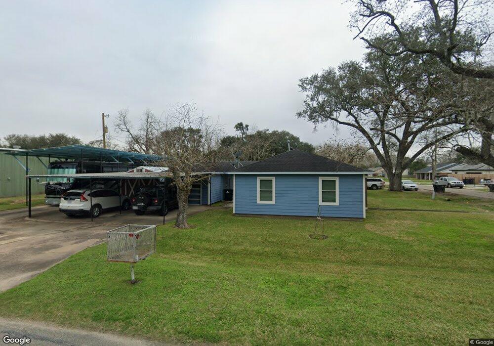 309 S 5th St, Alvin, TX 77511 - photo 1