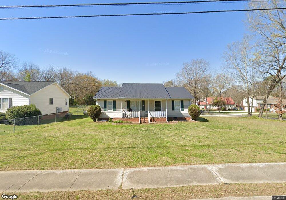 325 M l King jr Blvd, Siler City, NC 27344 - photo 1